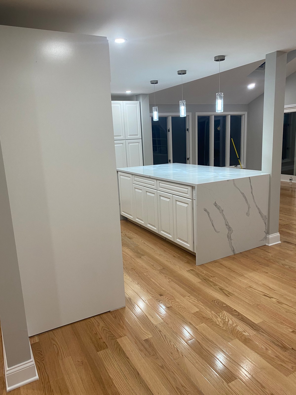 Hardwood · Open living